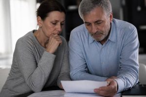 Aide en cas de décès d un retraité : démarches, droits et aides pour la famille